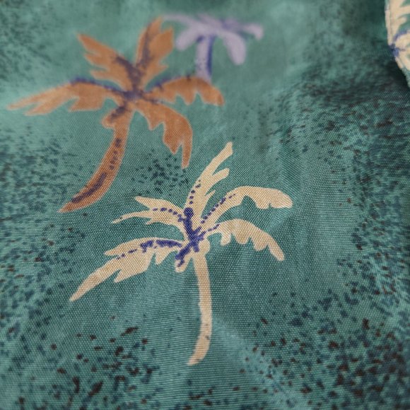 Silk Traders Button Shirt Mens Medium 100% Silk Short Sleeve Hawaiian Pocket - Picture 10 of 14